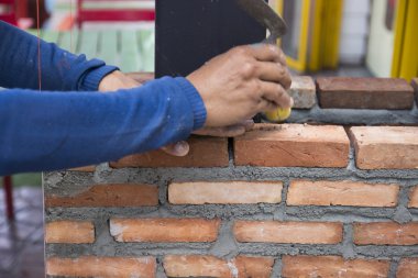 işçi tuğla masoning