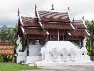 fil heykel ve Tayland çatı tasarımı