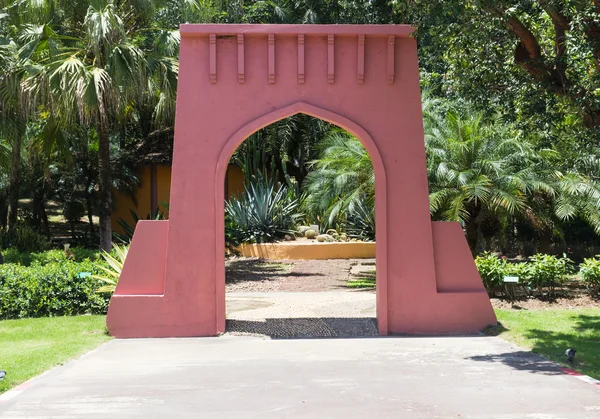 The red arch — Stock Photo, Image