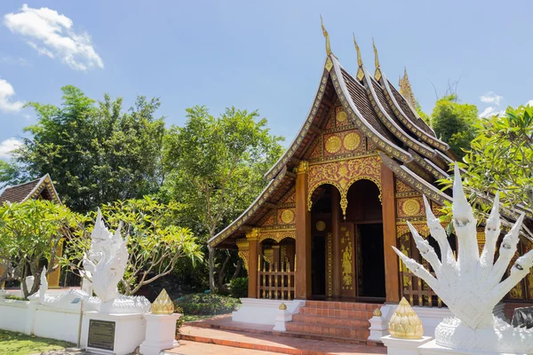 El pabellón de diseño de arquitectura antigua lao — Foto de Stock