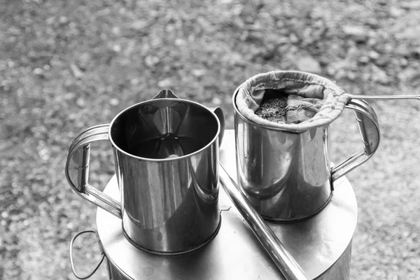 Thailändische traditionelle Kaffeekochmethode — Stockfoto