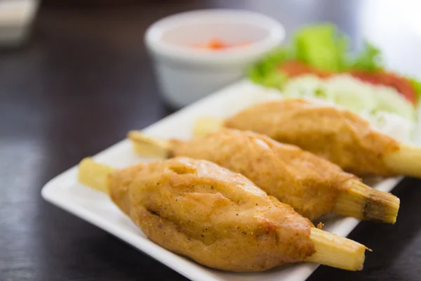 Gamberetti fritti con canna da zucchero — Foto Stock