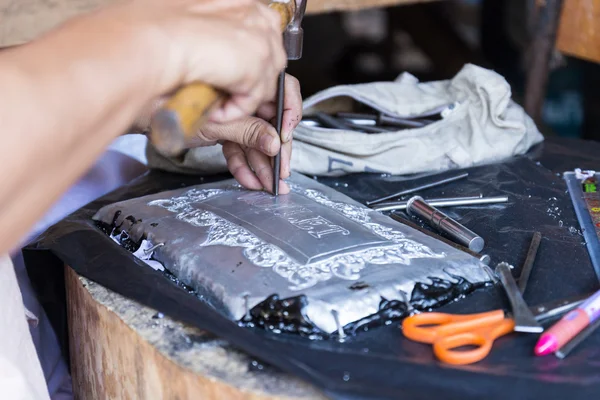 Silversmith is making silverware decorating art — Stock Photo, Image