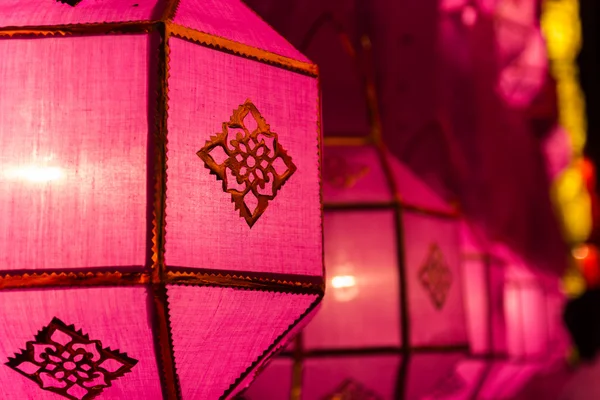 Tailandia decoración tradicional linterna de papel rosa — Foto de Stock