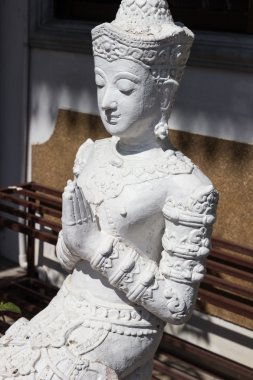 Asya'ya ait melek heykel takı giyim