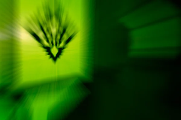 Зеленая цветовая полоса радиальное размытие движения абстракция — стоковое фото