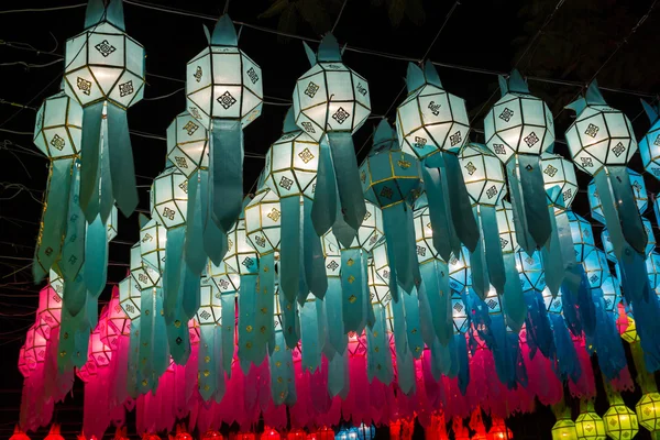 Lanterna de papel de decoração tradicional tailândia — Fotografia de Stock