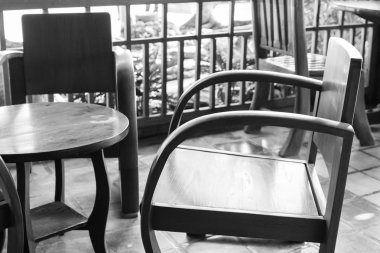 ahşap sandalye ve masa Cafe