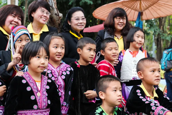 Thailand hill tribe boy and girl with traditional costume — Stock Photo, Image