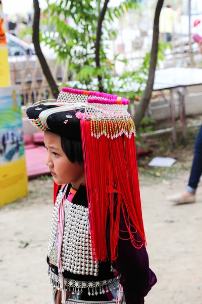 Tayland tepe kabile kız geleneksel kostüm — Stok fotoğraf
