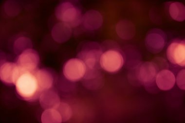 Açık havada doğal bokeh açık renkli, sarı tonda vurgu 