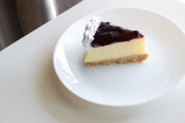 yaban mersini peynirli kek