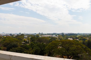 Bulutlu gün şehirde Chiangmai