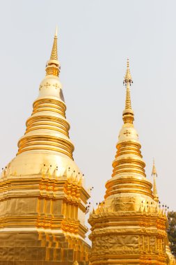 Altın Budist pagoda