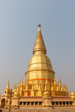 Altın Budist pagoda