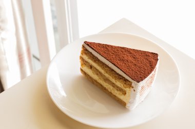 kakao tozu ile tepesi tiramisu