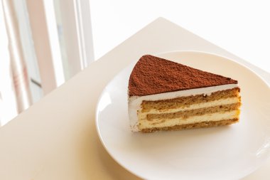 kakao tozu ile tepesi tiramisu