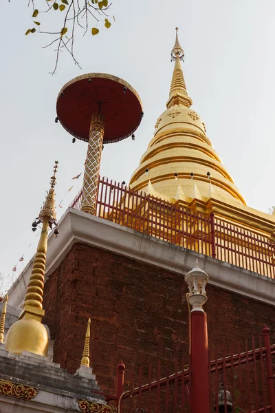 Gouden boeddhistische Pagode — Stockfoto