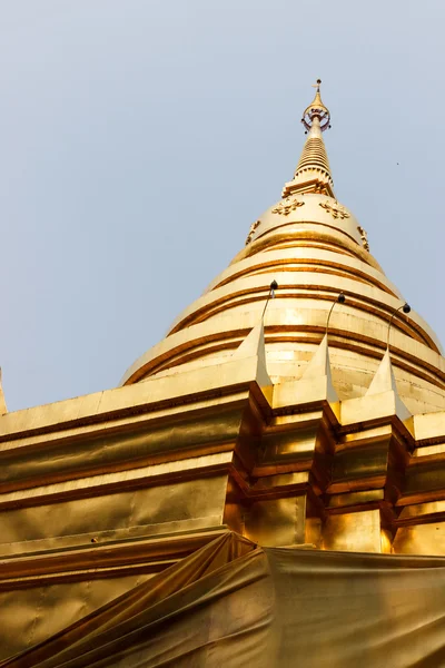 Золота пагода буддійських — стокове фото