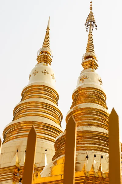 Altın Budist pagoda — Stok fotoğraf