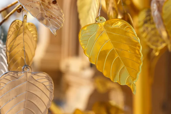 Bo yaprak şeklinde altın sac — Stok fotoğraf