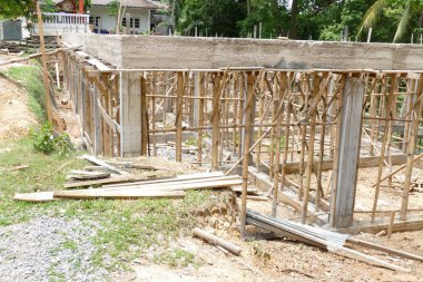 İnşaat sırasında bina yapısı