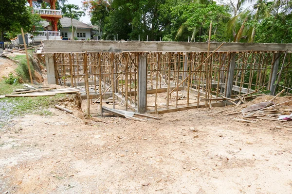 The building structure during construction — Stock Photo, Image