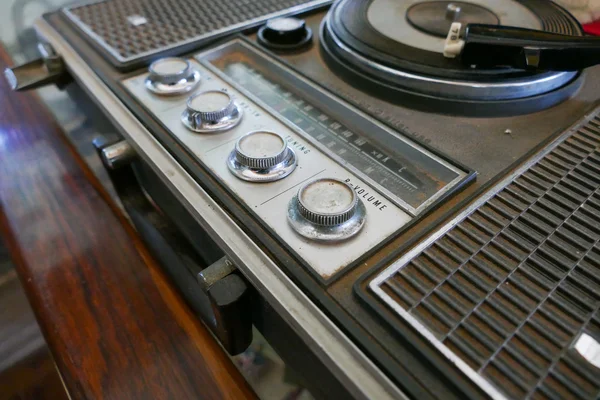 Rádio grunge velho para decoração estilo vintage — Fotografia de Stock