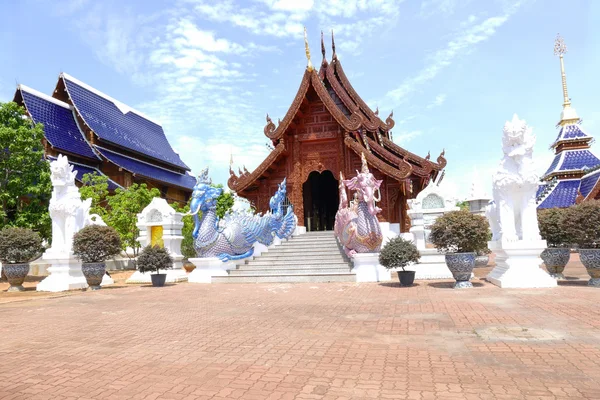 Architettura della chiesa buddista nel tempio — Foto Stock