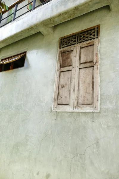 Vieja ventana de madera —  Fotos de Stock