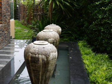 sürahi çeşme içinde belgili tanımlık Bahçe Dekorasyon