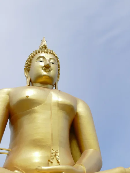 Grande estátua de Buda de Ouro — Fotografia de Stock
