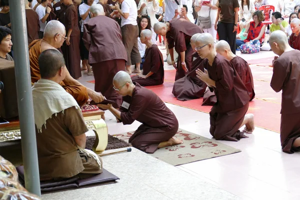 Buddhistické ceremonie vysvěcení jeptiška — Stock fotografie