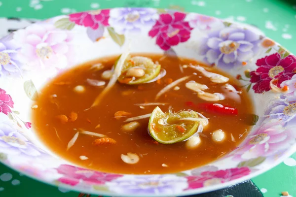 タイ伝統的なパパイヤ sala 後汚れた空カラフルな食器 — ストック写真