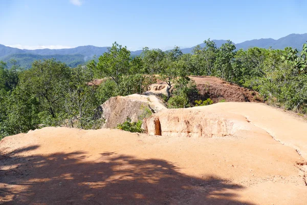 Collina del canyon nella Thailandia rurale — Foto Stock