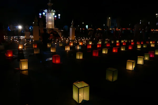 Linterna de papel y luz de vela en el festival de Yeepeng —  Fotos de Stock