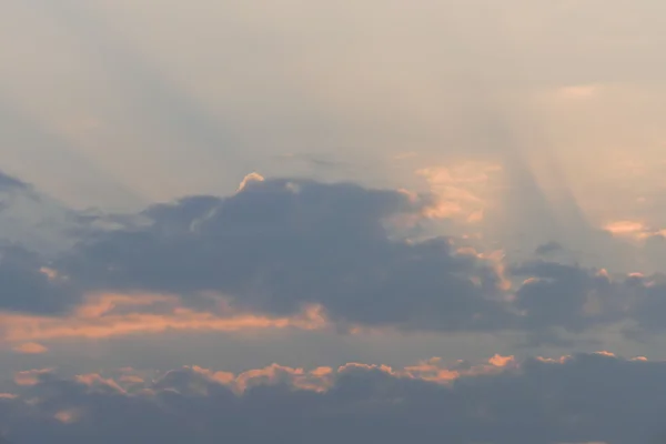 Sunlight, cloud and sky at dawn — Stock Photo, Image