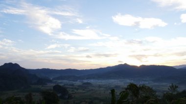 dağ, bulut ve gökyüzü şafak