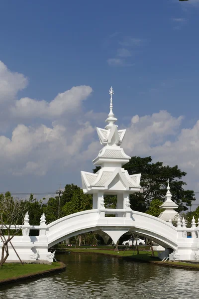 White gazebo on the bridge across the pond — Stock Photo, Image