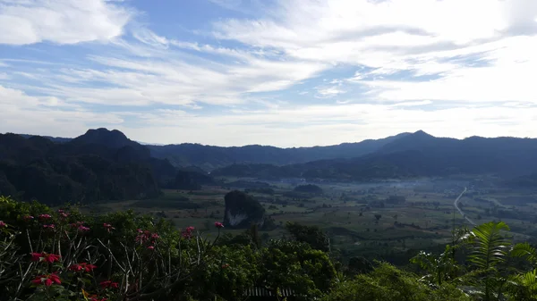 Veduta della montagna in Thailandia — Foto Stock