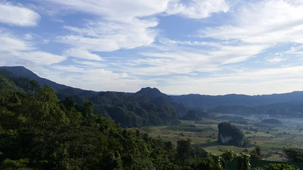 Vista de la montaña en Tailandia — Foto de Stock