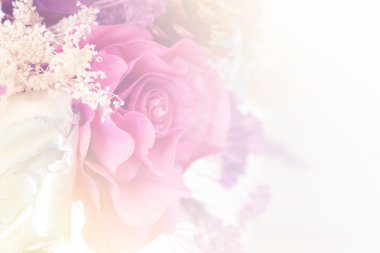 renk filtresi ve yumuşak odak ile yapay çiçek buketi