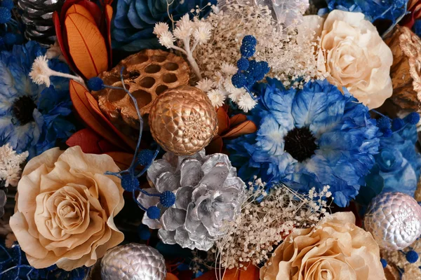 Kytice z umělých květin — Stock fotografie