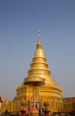 Altın Budizm pagoda
