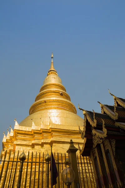 Złota pagoda Buddyzm — Zdjęcie stockowe