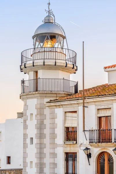 ペニスコラ、バレンシア、スペインの歴史的中心部の灯台 — ストック写真