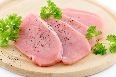 taze çiğ et parçaları 