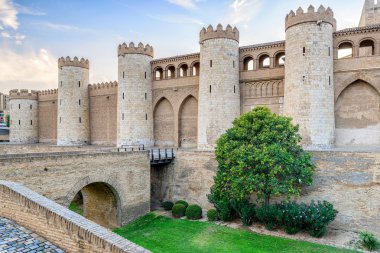 aljaferia Sarayı: Zaragoza, İspanya