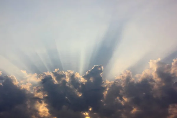 Luz Del Sol Detrás Nube Naturaleza Cielo Fondo — Foto de Stock