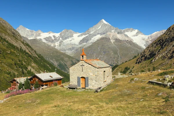 Capilla alpina — Foto de Stock